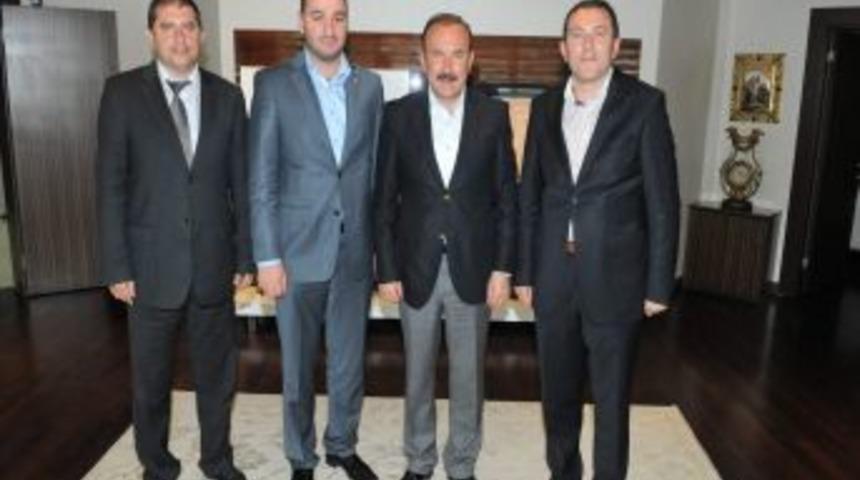 Rizeliler Derneğinden Doğan'a Ziyaret