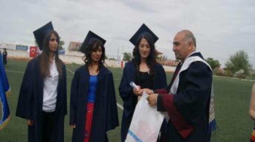 Emirdağ Myo'da Mezuniyet T&ouml;reni