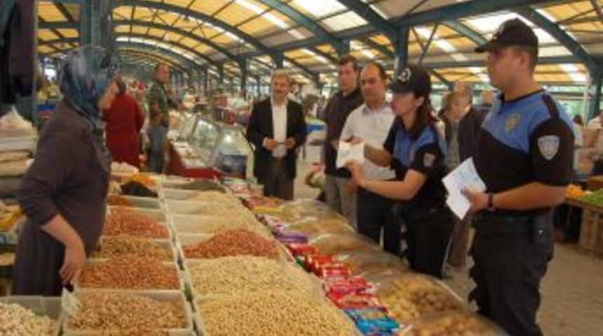 Polis, Pazar Esnafını Sahte Paraya Karşı Uyardı