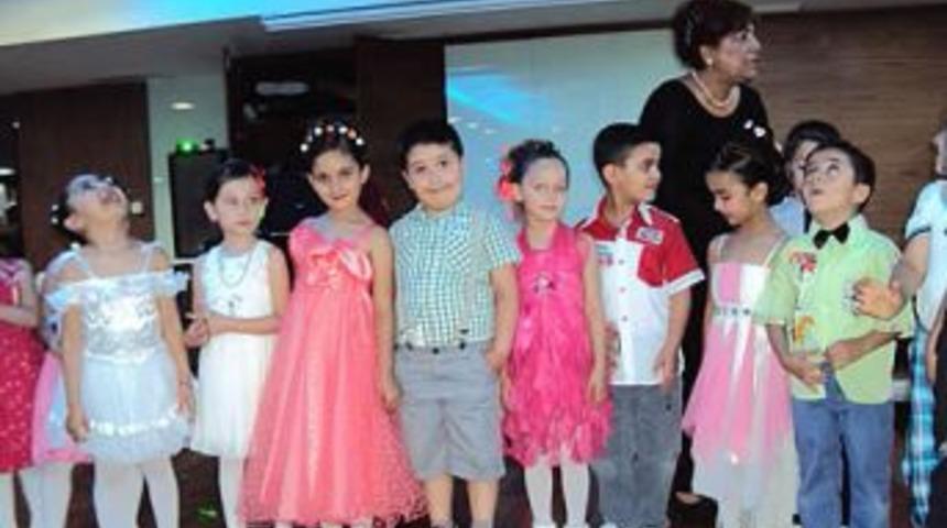 Yurdanur D&uuml;ndar'ın mutlu g&uuml;n&uuml;