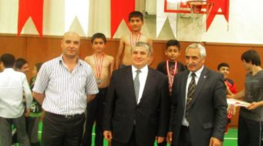 Fevzi Şeker G&uuml;reş Turnuvası Başladı