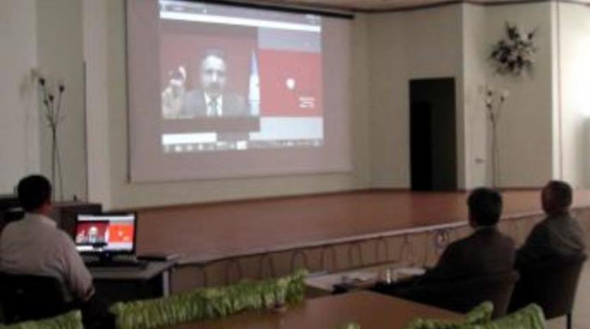 Akşehir'de &Ouml;ğretmenlere Uzaktan Eğitim