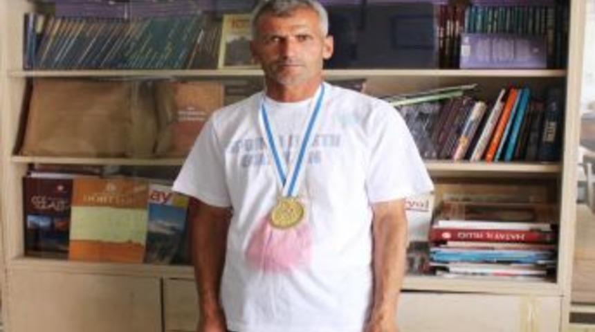 G&uuml;nd&uuml;z 'sıvacı' Akşam 'maratoncu'