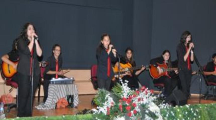 Gonca Kolejinden T&uuml;rk&uuml; Ş&ouml;leni