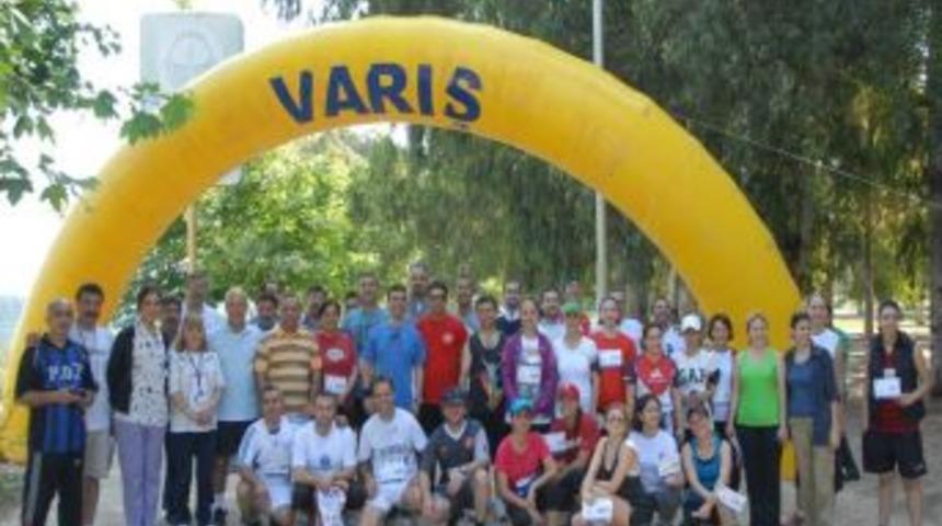 İş&ccedil;ilerle Birlikte Koştu