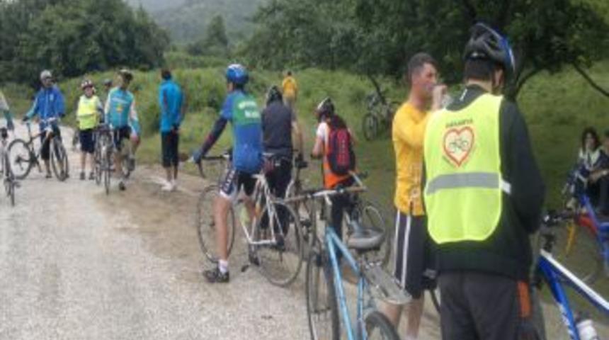 Pedalları Yeşile S&uuml;rd&uuml;ler