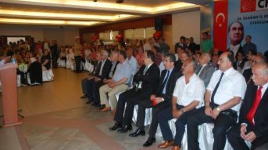 Chp Genel Başkan Yardımcısı G&uuml;naydın Giresun'da Chp İl Kongresi'ne Katıldı