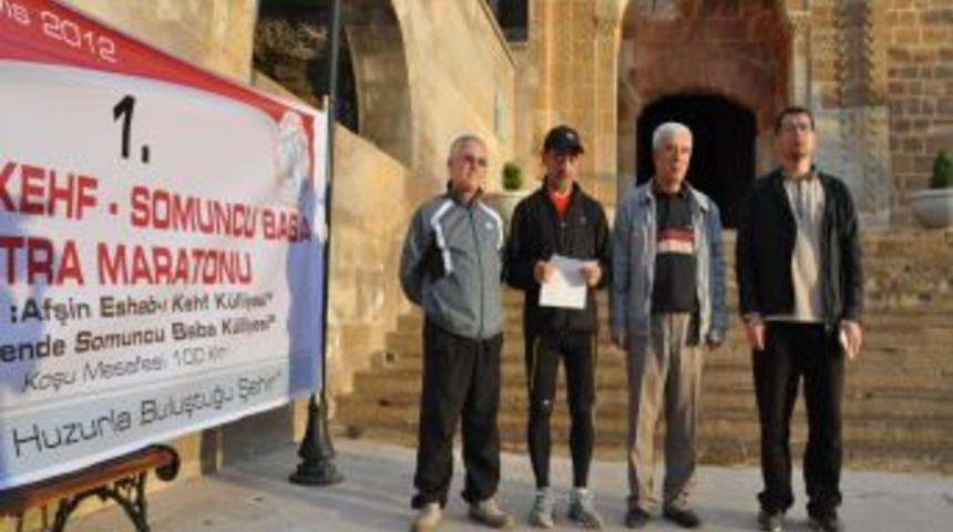 Y&uuml;z Kilometreyi 10 Saatte Koştu