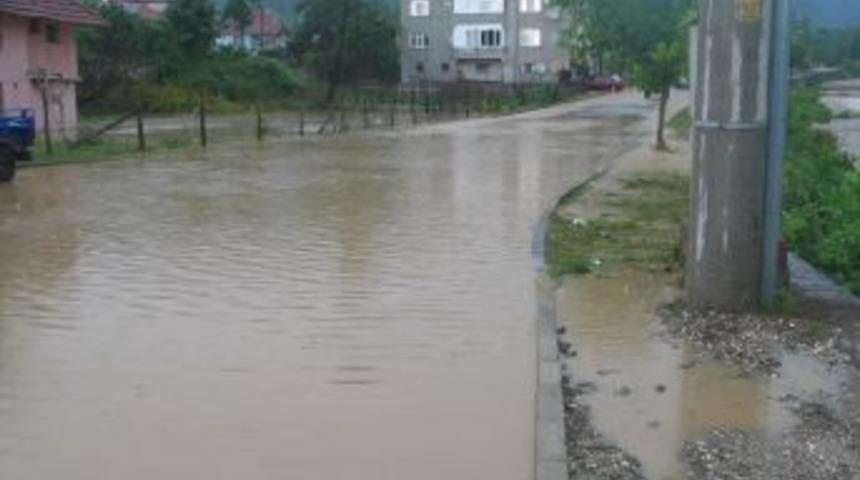 Şiddetli Yağış &Ccedil;ilimli'de De Etkili Oldu