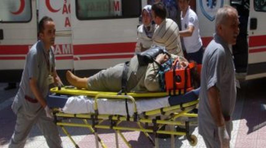 Osmancık'ta Trafik Kazası: 1 &Ouml;l&uuml;, 5 Yaralı