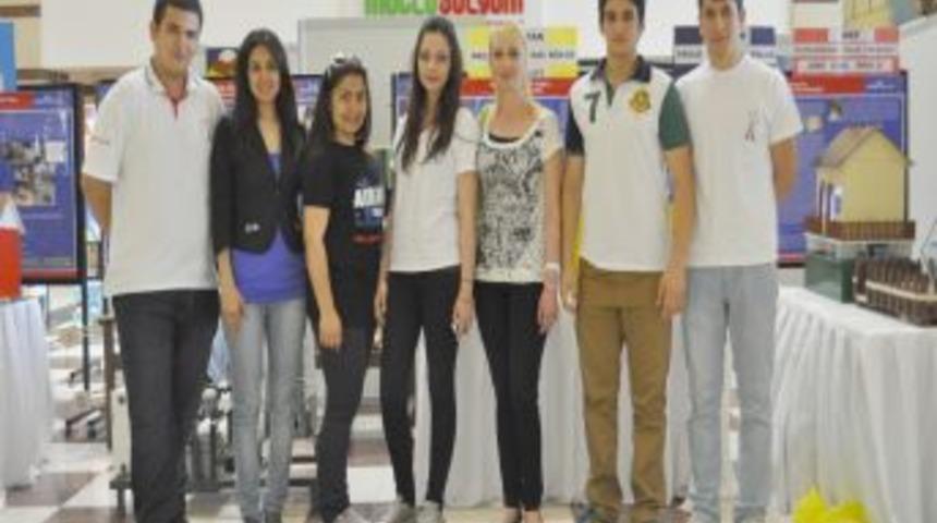 Akdeniz Koleji &Ouml;ğrencileri T&uuml;bitak &Ouml;d&uuml;l&uuml;n&uuml; Sergiledi