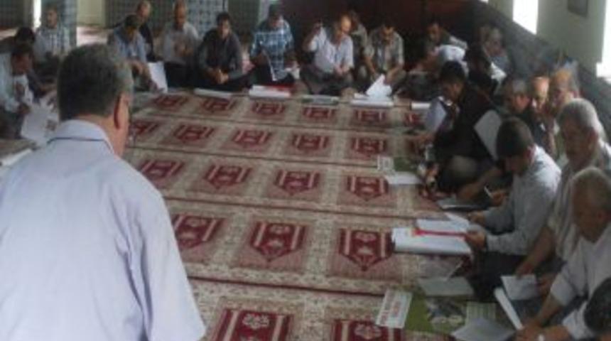 Yaz Kur'an Kursları &Ouml;ncesi Din G&ouml;revlileri Seminere Alındı