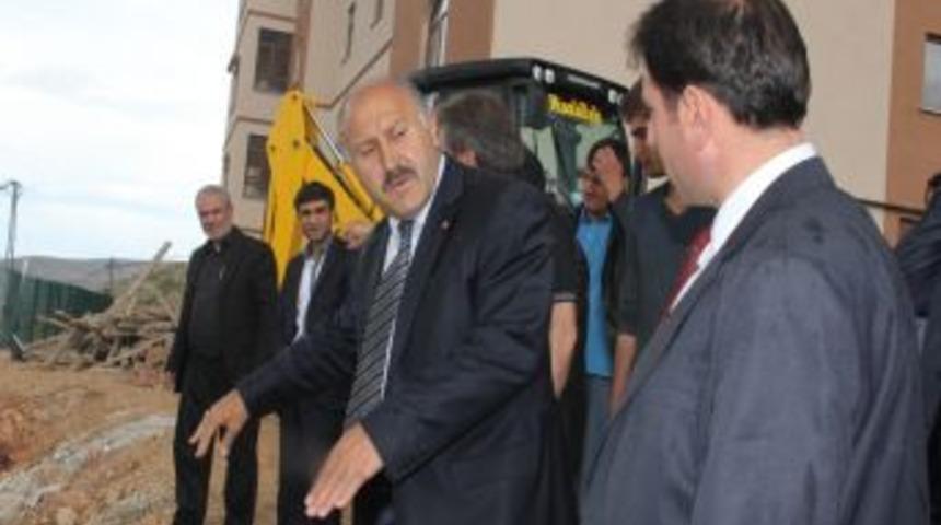 Milletvekili &Ouml;zbek Ve Belediye Başkanı Polat'tan Huzurevine Ziyaret