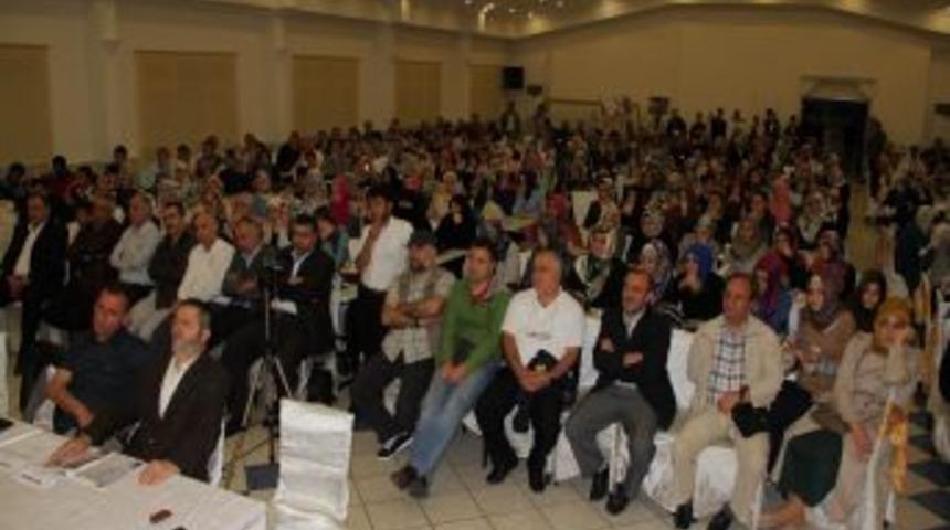 Gazeteci Adem &Ouml;zk&ouml;se Suriye G&uuml;nlerini Anlattı