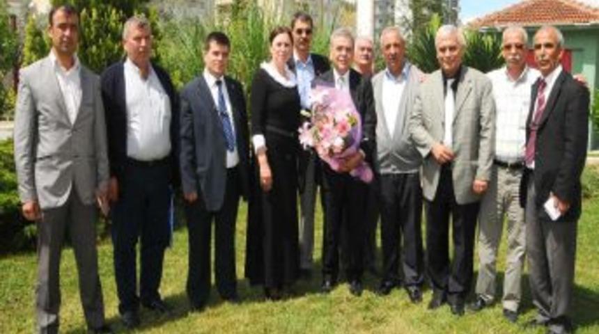 B&uuml;y&uuml;kşehir Belediye Başkanı Kocaoğlu, Karşıyakalı Muhtarları Dinledi