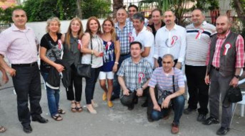 Murat G&ouml;ğebakan okul arkadaşlarıyla buluştu