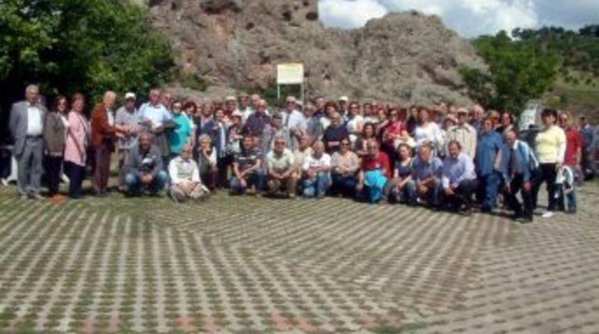 Burhaniye'de K&ouml;y Enstit&uuml;l&uuml;lerden Dutluca Gezisi