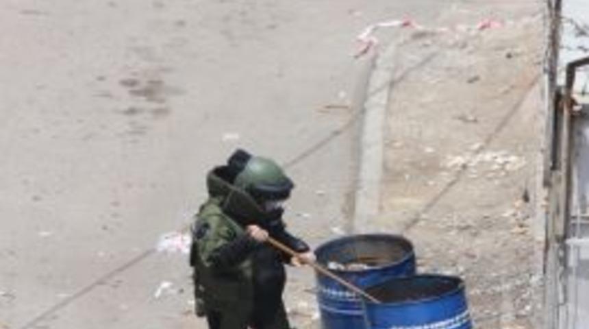 &Ccedil;&ouml;p Kutusundaki Ş&uuml;pheli Paket, F&uuml;nye Ile Patlatıldı