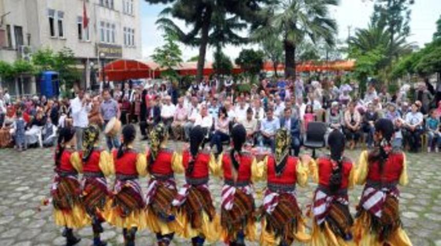 &Ccedil;arşıbaşı Halk Eğitim' De Yılsonu Sergisi Ve Sertifika T&ouml;reni