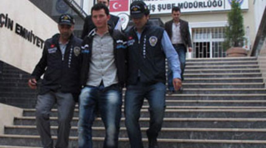 Araya girince &ouml;ld&uuml;r&uuml;ld&uuml;