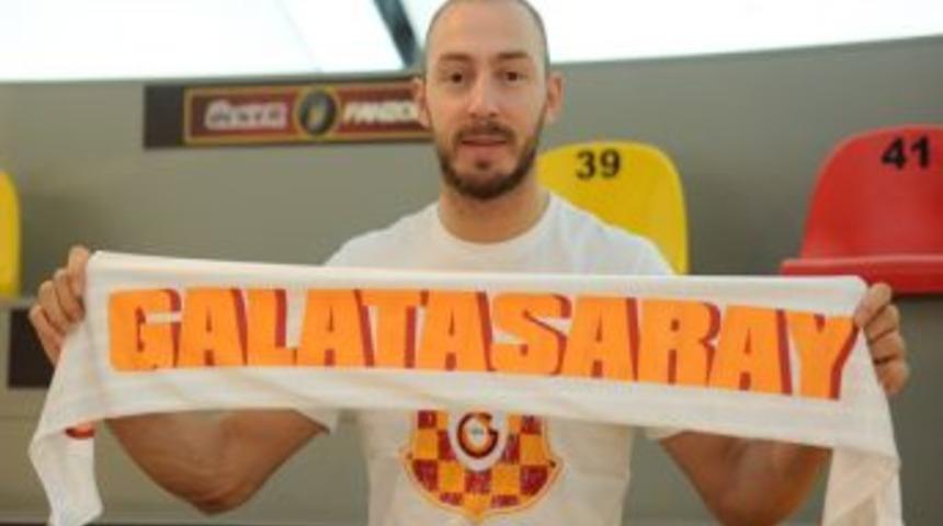 Maliye Milli Piyangolu Murat, Galatasaray'a Transfer Oldu