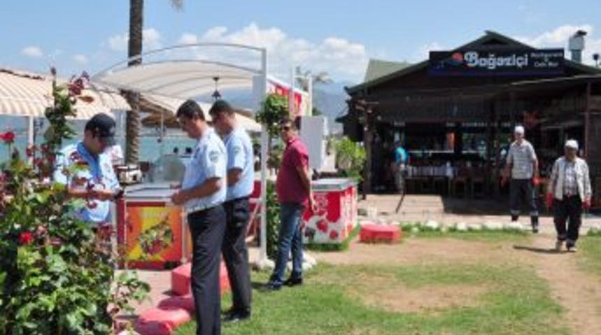 Kordonda Halkın Kullanım Alanını Işgal Eden Eklentiler Yıkıldı