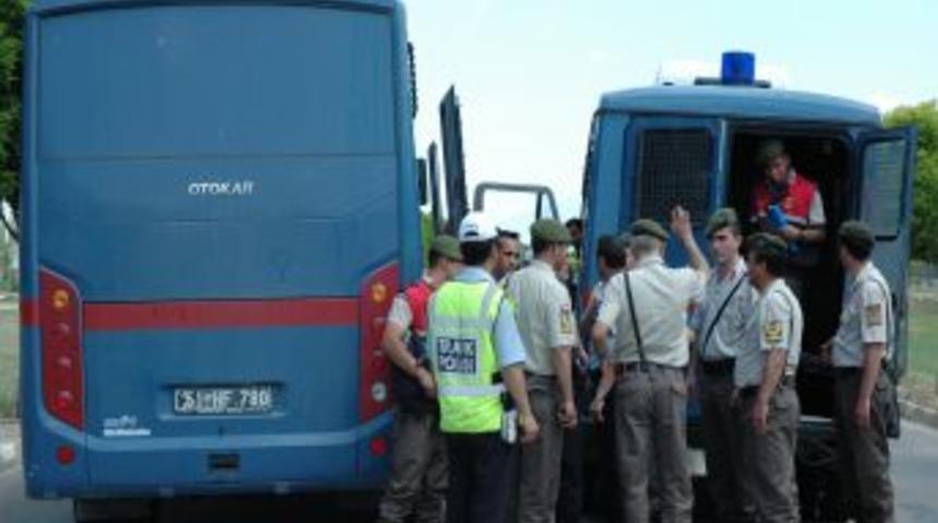 Cezaevi Nakil Aracı İle Ambulans &Ccedil;arpıştı: 7 Yaralı