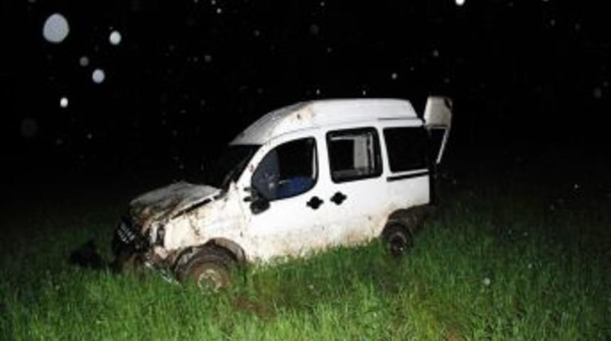 Kamyonet Devrildi: 6 Yaralı