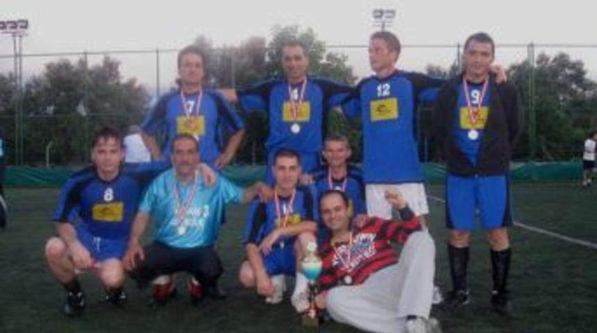 Salih Korkut Budaras Futbol Turnuvasında Şampiyon Oldu