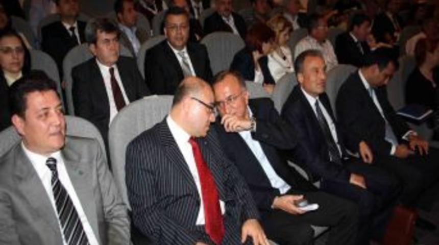 İnce: D&uuml;nya Ve Avrupa Ekonomisi &Ccedil;ok Ilgin&ccedil; Risklerden Ge&ccedil;iyor