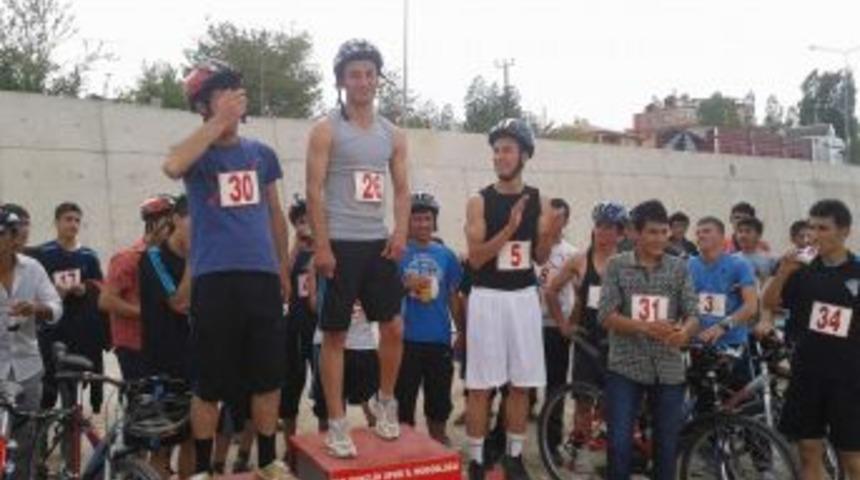 Edremit Bisiklet Yarışmaları Sona Erdi