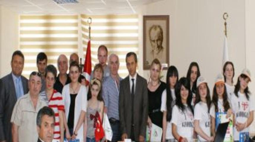 Nigbebis Teatri Grubu, Malatya'yı Beğendi