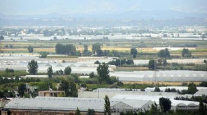 Antalya'da 2-B'si Olan Evde Kaldı