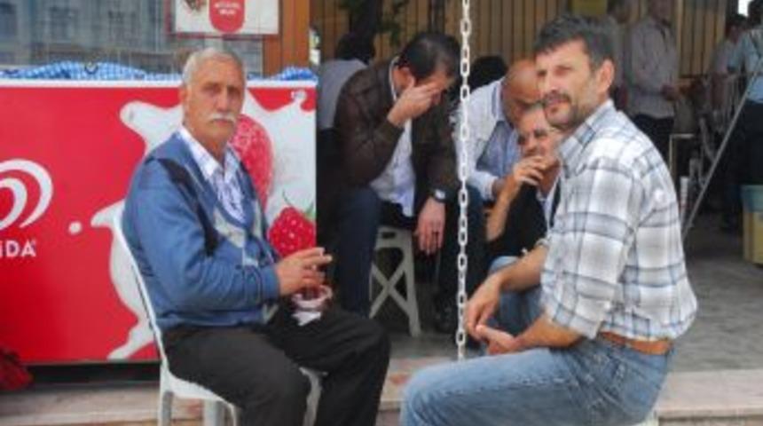 Biber Gazından Etkilenerek Komaya Giren Gencin Ailesi Su&ccedil; Duyurusunda Bulundu