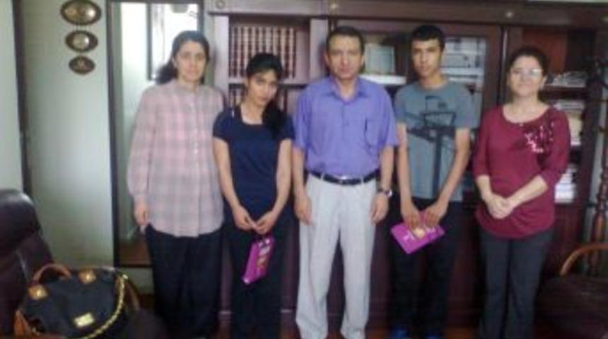 Kitap Kurtlarına M&uuml;ze Kartı