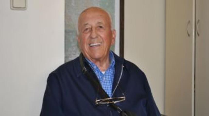 Kendilerini Emniyet Mensubu G&ouml;sterip Dolandırmak Istediler