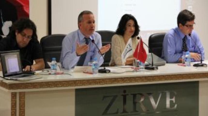 Chicago Zirvesi, Zirve&rsquo;de Masaya Yatırıldı