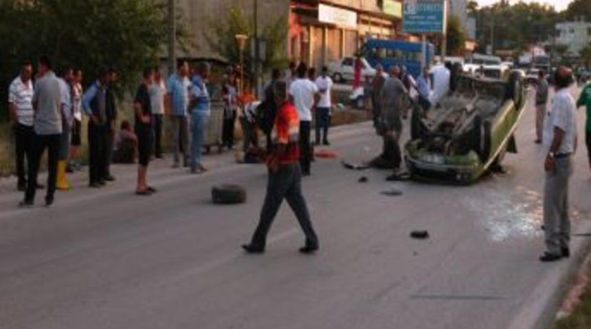 Otomobil Takla Attı: 8 Yaralı