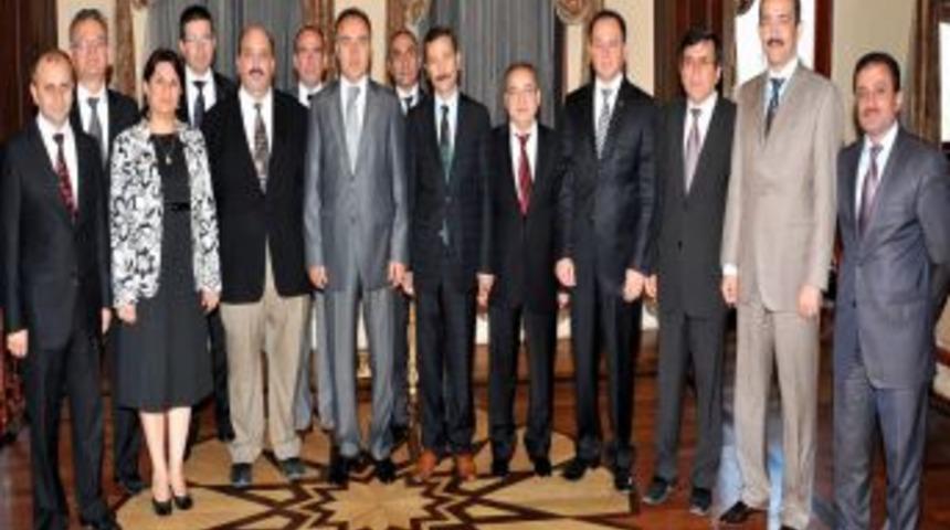 Yeşilay Derneği'nden Vali Altıparmak'a Ziyaret