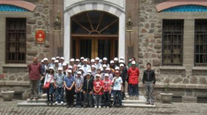 Kızılay D&uuml;zce Şubesi &Ouml;ğrencilere Ankara'yı Gezdirdi