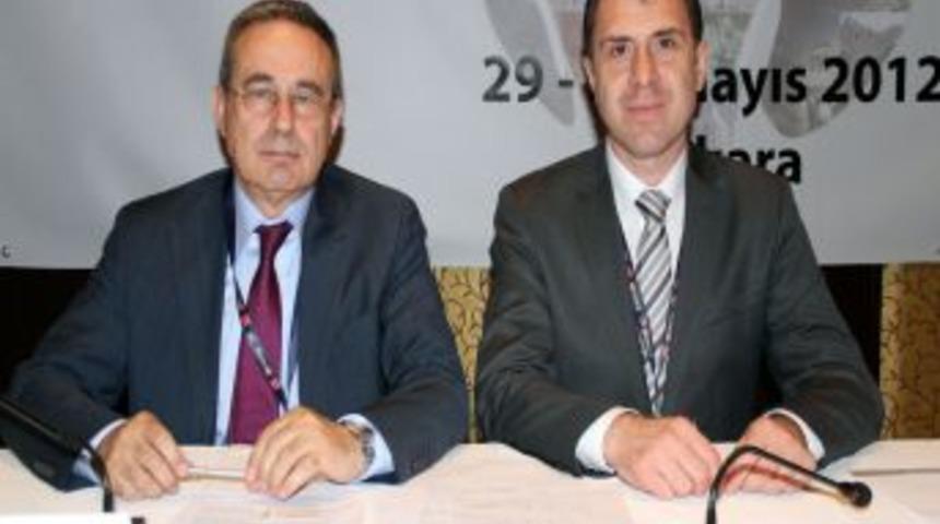 Silikosis Hastalığının Tetik&ccedil;isi Protez Dişler