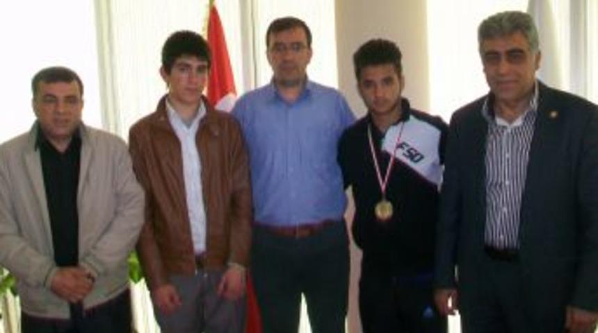 Yolspor'un Milli Boks&ouml;rlerinden Ghsim'ye &Ccedil;ıkarma