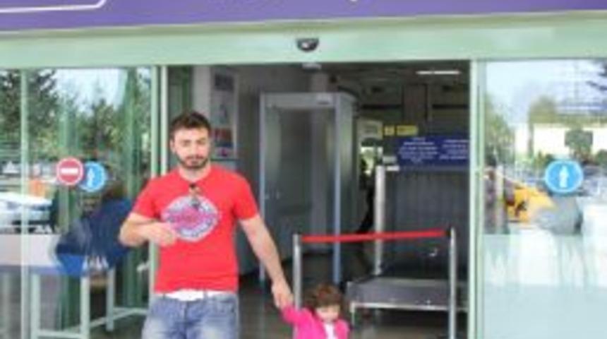 Thy Kabin Memurları İş Bıraktı Yolcular Perişan Oldu