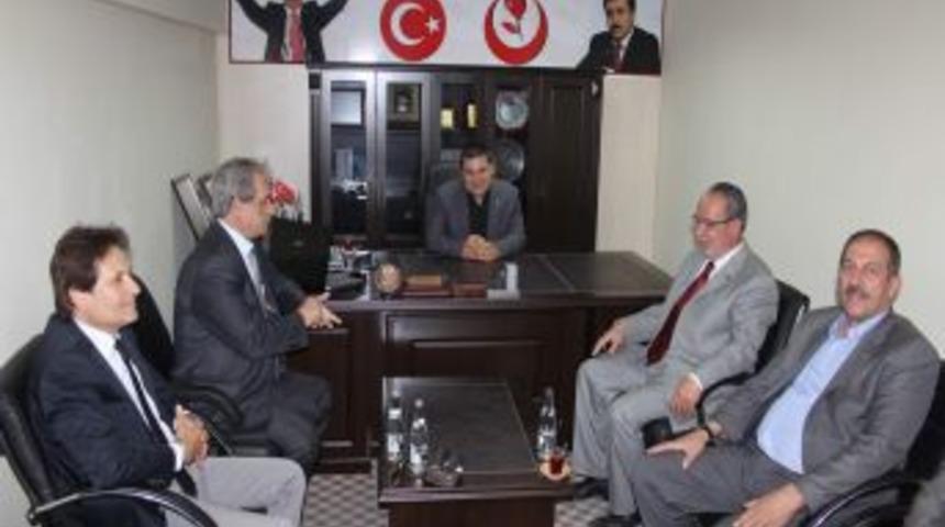 İzmir Eski Belediye Başkanları Birliği B&uuml;y&uuml;k Birlik Partisini Ziyaret Etti