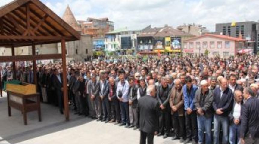 Mhp Erzurum İl Başkanı Kaya'nın Acı G&uuml;n&uuml;