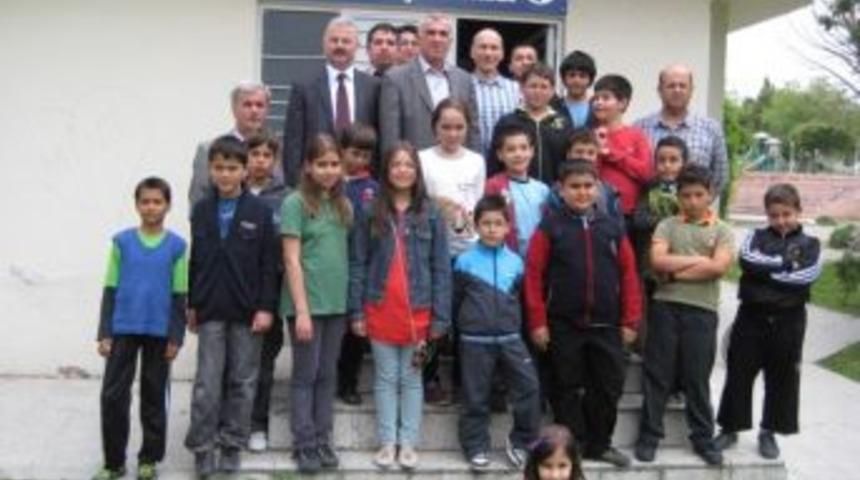 Milli Takım Antren&ouml;r&uuml;nden Eğitim