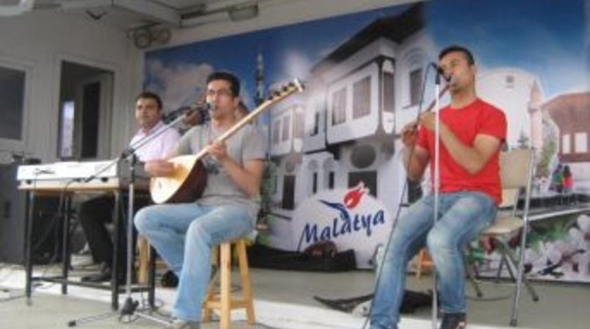 Yeşiltepeliler Kermeste Buluştu