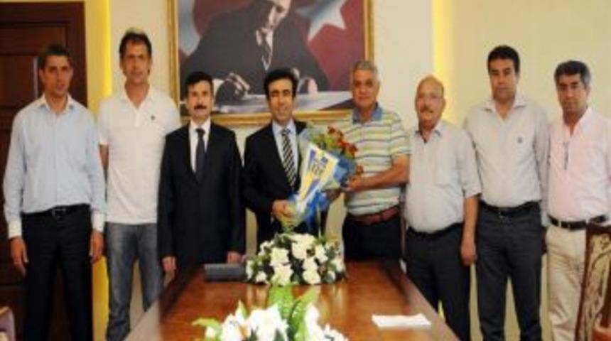 Güzeloğlu'ndan Tarsus İdman Yurdu'na Destek Sözü