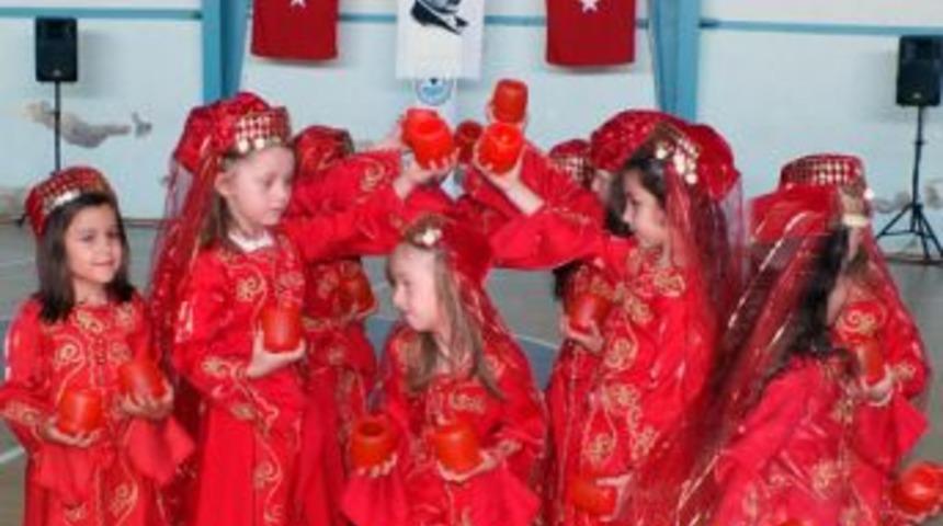 Miniklerden muhteşem şenlik