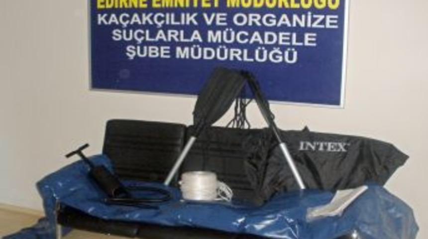 Bebekleriyle &Ccedil;ıktıkları Avrupa Yolculuğu Edirne'de Son Buldu